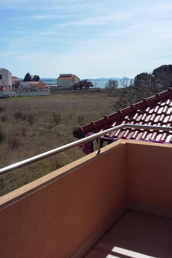 Apartments By The Sea Privlaka, Zadar - 14816 Extérieur photo